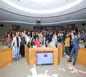 張洪：我命由我不由天，不屈是我的標(biāo)簽——《絕境重生》主題演講