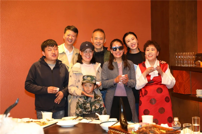 王斌副理事長接待萬科集團創始人、萬科公益基金會理事長王石先生一行