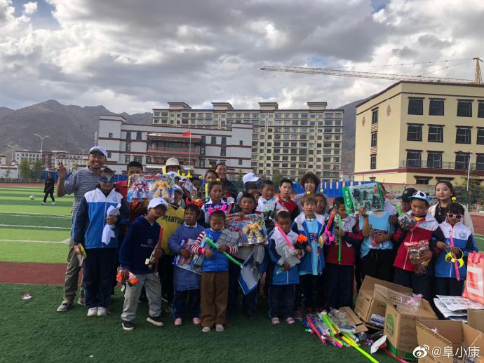 六一關(guān)愛捐贈活動(dòng)